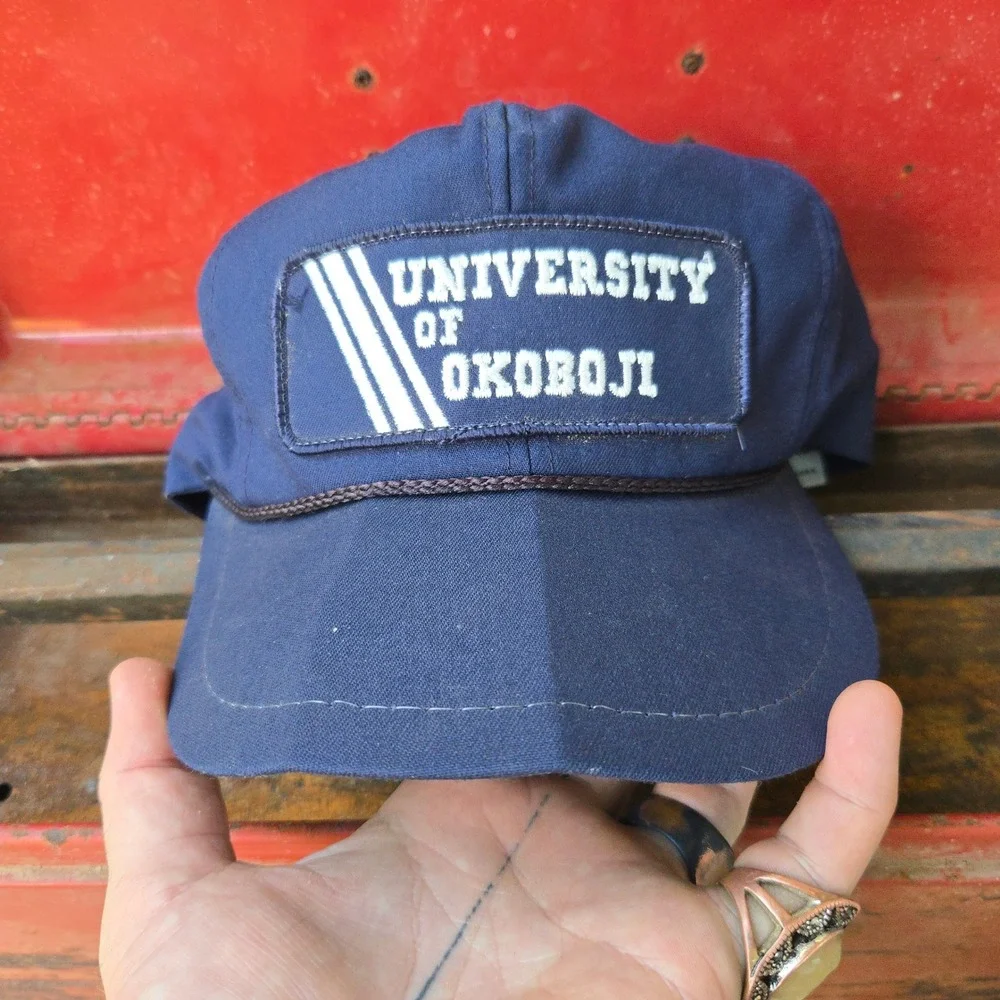 VTG K-Brand University Of‎ Okoboji Hat Navy OSFM Leather Strap Golf Buckle USA